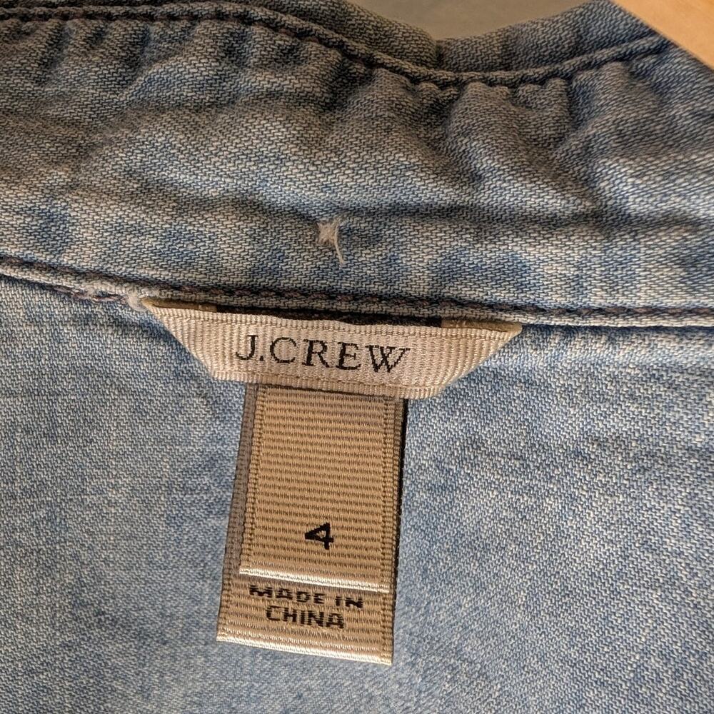 J.Crew Chambray Denim Shirt Light Blue Button Down Cotton Size 4 Preppy Classic - Picture 4 of 7